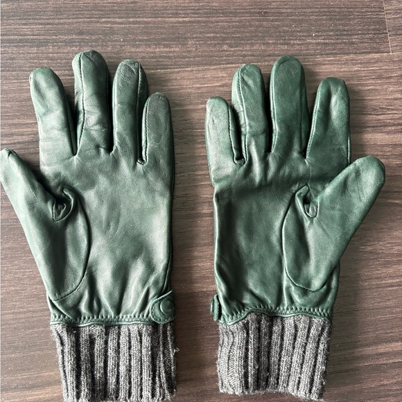 Club Monaco Forest Green Real Leather Driver style Gloves - Picture 3 of 4